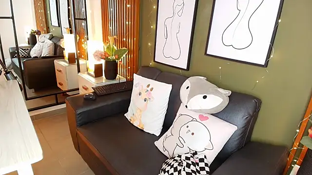 Snapshot of brigiitte_rohan chatting on September 12, 11:59 pm brigiitte rohan online show from September 12, 11:59 pm