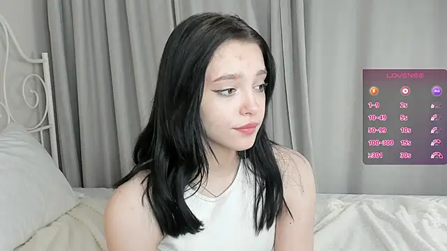 WildaBendell online show from February 7, 7:06 pm