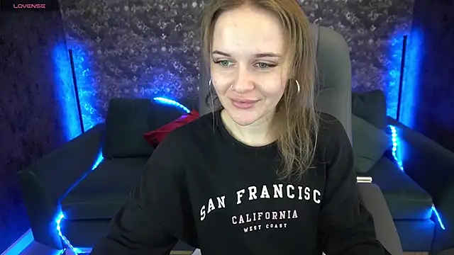 MaribelRiverr  online show from December 22, 6:39 am