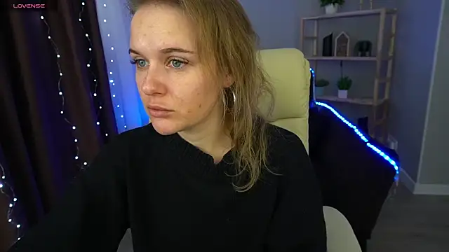 MaribelRiverr  online show from January 6, 7:09 am