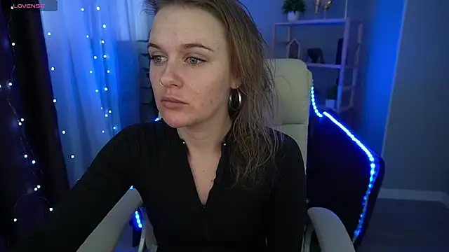 MaribelRiverr  online show from January 11, 6:35 am