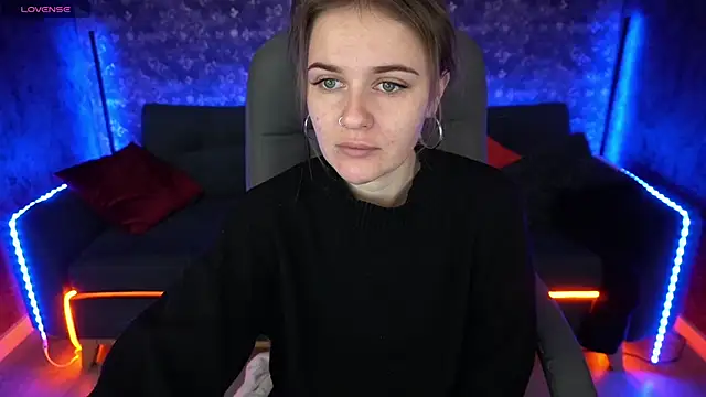 MaribelRiverr  online show from February 9, 6:33 am