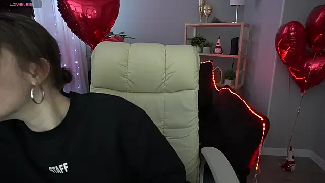 MaribelRiverr  online show from February 15, 6:33 am