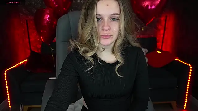 MaribelRiverr  online show from February 16, 6:32 am