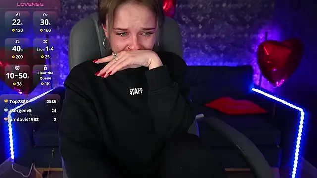 MaribelRiverr  online show from February 20, 9:44 am