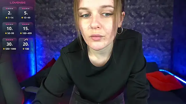 MaribelRiverr  online show from February 28, 9:47 am