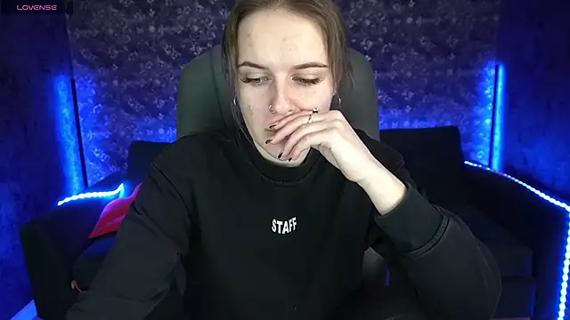 MaribelRiverr  online show from March 4, 6:26 am