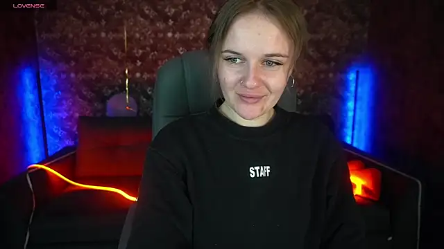 MaribelRiverr  online show from March 10, 6:49 am