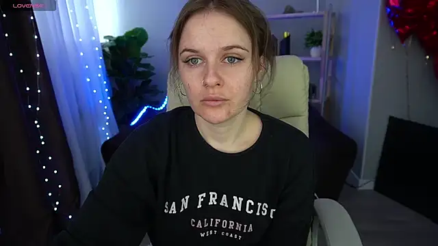 MaribelRiverr  online show from March 11, 6:53 am