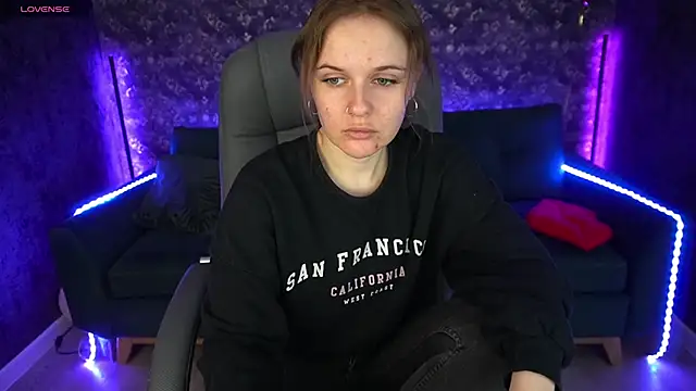 MaribelRiverr  online show from March 16, 6:20 am