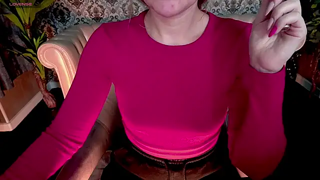 MaribelRiverr  online show from September 19, 5:42 am