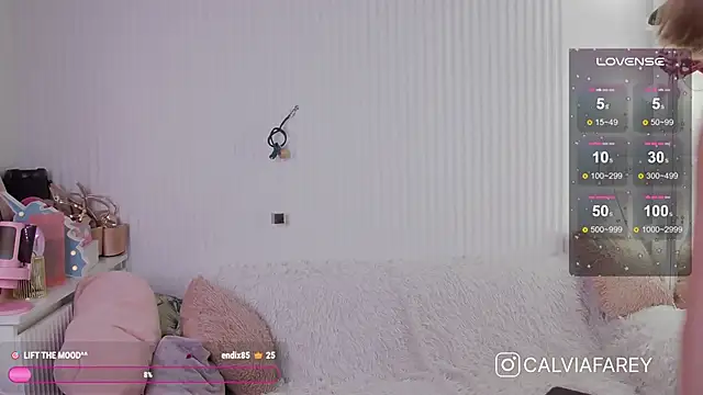 calviafarey online show from September 22, 3:30 am