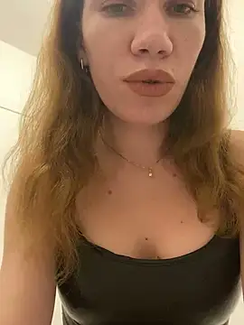 Snapshot of EvaRush chatting on December 10, 10:05 pm EvaRush online show from December 10, 10:05 pm