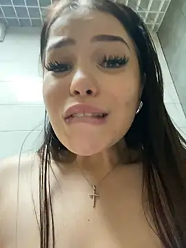 Chloe  Moon online show from December 9, 10:20 pm