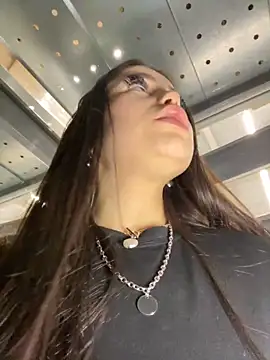 Chloe  Moon online show from December 13, 9:20 pm