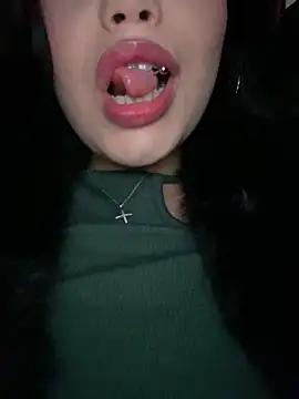 Chloe  Moon online show from December 16, 1:43 pm