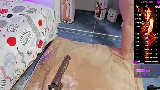 Snapshot of naireth_curves chatting on December 30, 3:25 am naireth curves online show from December 30, 3:25 am