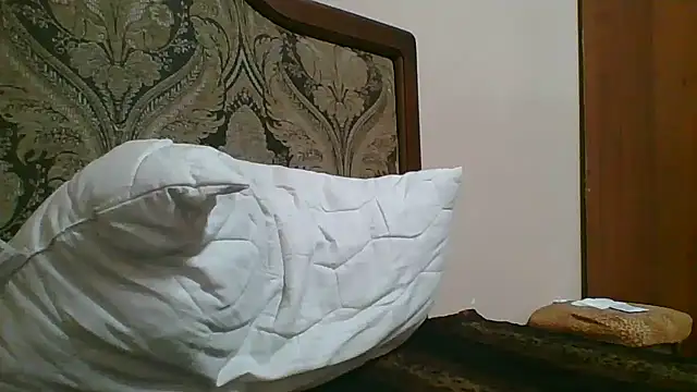 Snapshot of Emma_99 chatting on January 24, 11:15 am Emma 99 online show from January 24, 11:15 am