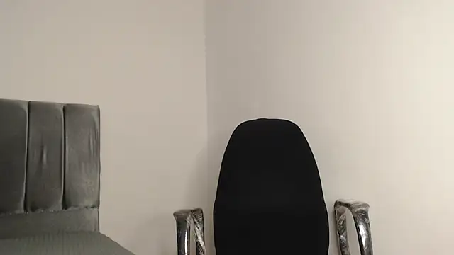 Snapshot of alex-lover chatting on October 5, 1:26 am alex-lover online show from October 5, 1:26 am