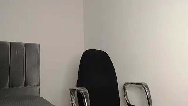 Snapshot of alex-lover chatting on October 8, 1:25 am alex-lover online show from October 8, 1:25 am