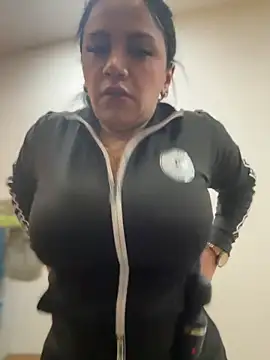 Milff parkerrr online show from January 15, 6:29 pm