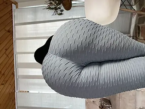 Milff parkerrr online show from January 31, 2:17 pm