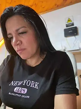 Milff parkerrr online show from February 12, 1:06 pm