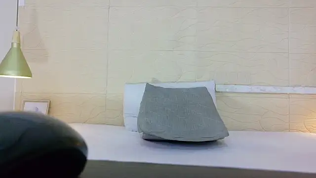 Chocolatte bar online show from October 2, 1:51 pm