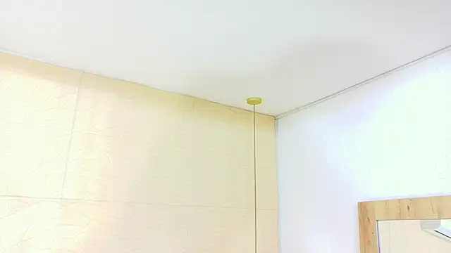 Chocolatte bar online show from November 10, 1:43 pm