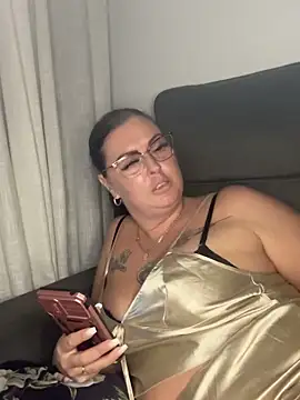 Snapshot of vanessaNL chatting on December 8, 10:47 pm vanessaNL online show from December 8, 10:47 pm