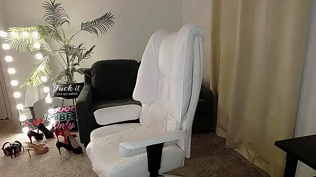 YourMarthaMayer online show from January 28, 8:04 pm