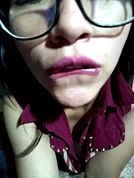 Snapshot of Giviper1 chatting on December 25, 5:16 am Giviper1 online show from December 25, 5:16 am