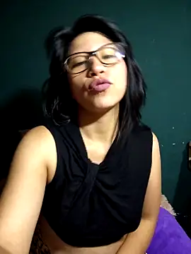 Snapshot of Giviper1 chatting on December 26, 6:09 am Giviper1 online show from December 26, 6:09 am