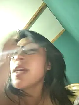 Snapshot of Giviper1 chatting on January 8, 5:59 am Giviper1 online show from January 8, 5:59 am