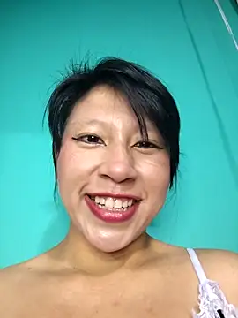 Snapshot of Giviper1 chatting on November 8, 3:29 am Giviper1 online show from November 8, 3:29 am