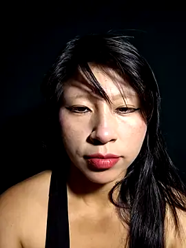 Snapshot of Giviper1 chatting on November 17, 2:06 am Giviper1 online show from November 17, 2:06 am