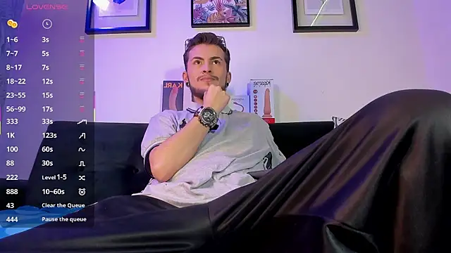 Snapshot of _hairybeard_ chatting on September 10, 7:47 pm hairybeard online show from September 10, 7:47 pm