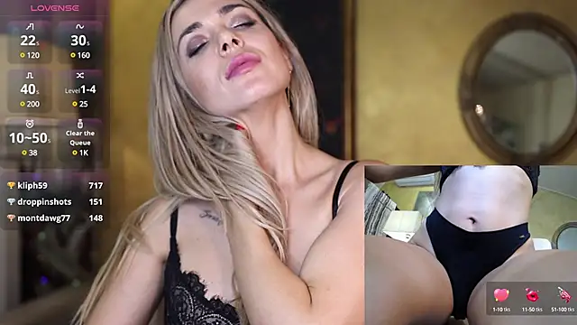 Snapshot of aderaema chatting on December 4, 11:52 am aderaema online show from December 4, 11:52 am