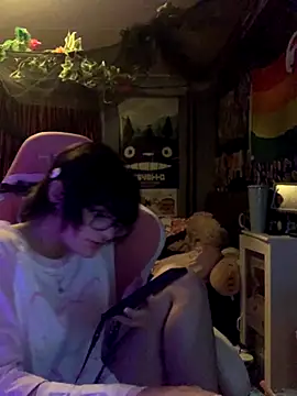 space g1rl online show from November 8, 5:23 pm