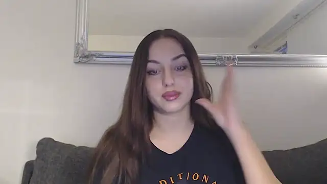 courtneyPerfect online show from December 17, 2:55 pm