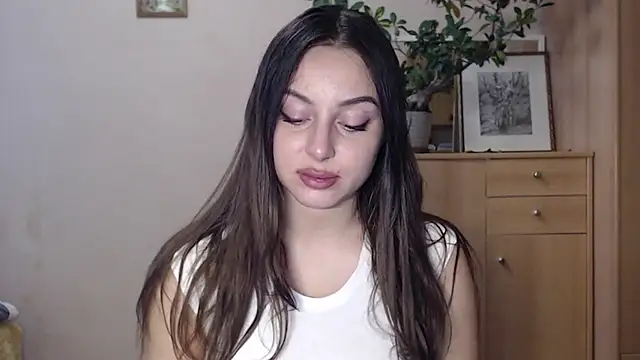 courtneyPerfect online show from January 17, 2:50 pm