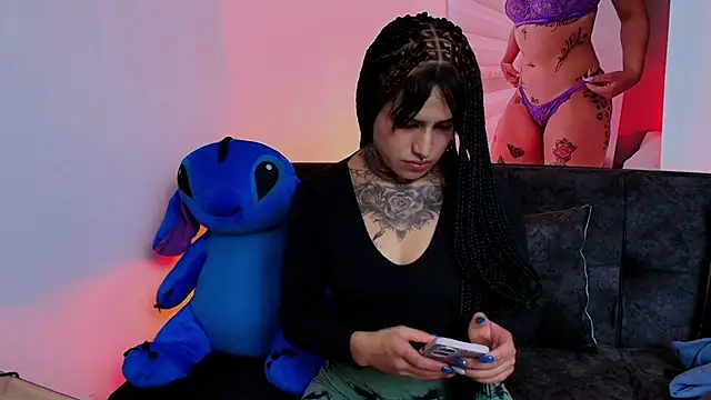 TinnaDawsom online show from February 13, 11:47 pm