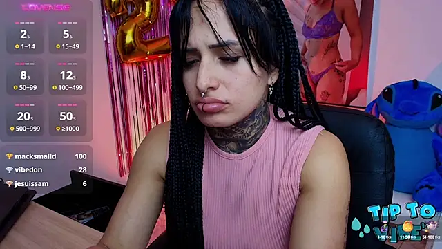 TinnaDawsom online show from March 18, 5:31 am