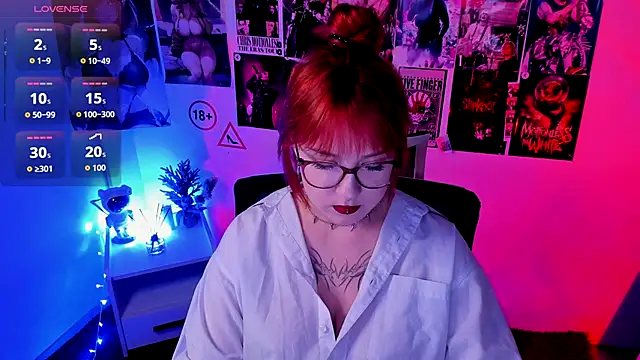 Rudy 02 online show from October 6, 6:49 pm