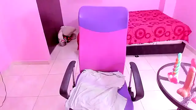 Snapshot of mommy_whore_slut chatting on November 27, 7:16 pm mommy whore slut online show from November 27, 7:16 pm