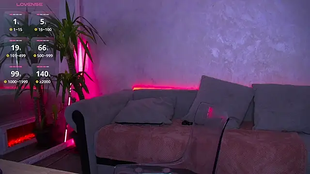 BambiAndAyline online show from March 6, 7:36 am