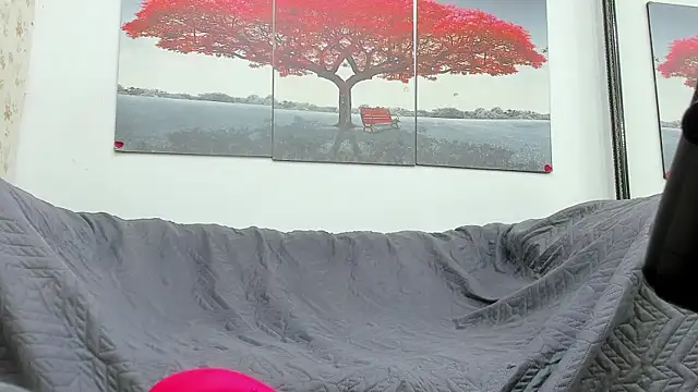 kira mz online show from March 13, 11:51 am