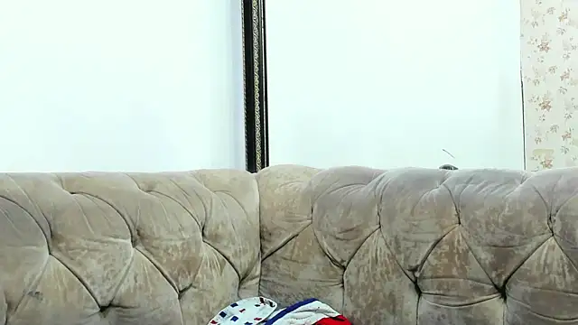 kira mz online show from March 21, 6:18 pm