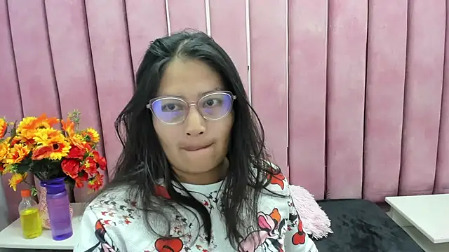 Miaa Smiith  online show from October 24, 3:14 am