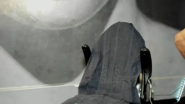 Snapshot of bradley_smith chatting on January 16, 1:37 am bradley smith online show from January 16, 1:37 am